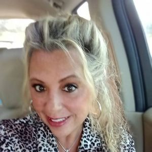 Meet your Posher, Jules